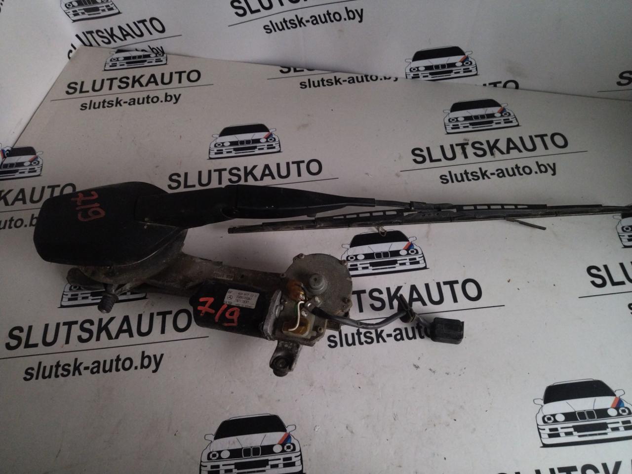 механизм стеклоочистителя (трапеция дворников) Mercedes-Benz C-Класс W202/S202 W202 1995, 2.2 л., дизель, МКПП, зеленый, седан - фото №1