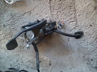 узел педальный (блок педалей) BMW 5 серия E39 1998, 2.5 л., дизель, 5МКПП, серебристый металлик, универсал, правый руль