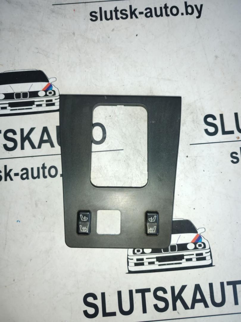 кнопка обогрева сидений Mercedes-Benz C-Класс W202/S202 W202 1994, 2.0 л., дизель, 5МКПП, белый, седан - фото №1