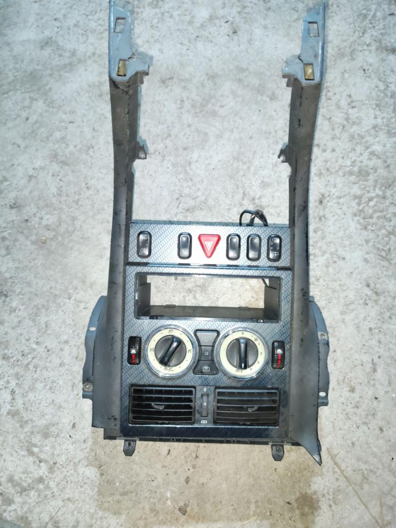 блок управления печки / климат-контроля Mercedes-Benz SLK-Класс R170 2000, 2.3 л., бензин, 5МКПП, черный, родстер - фото №1