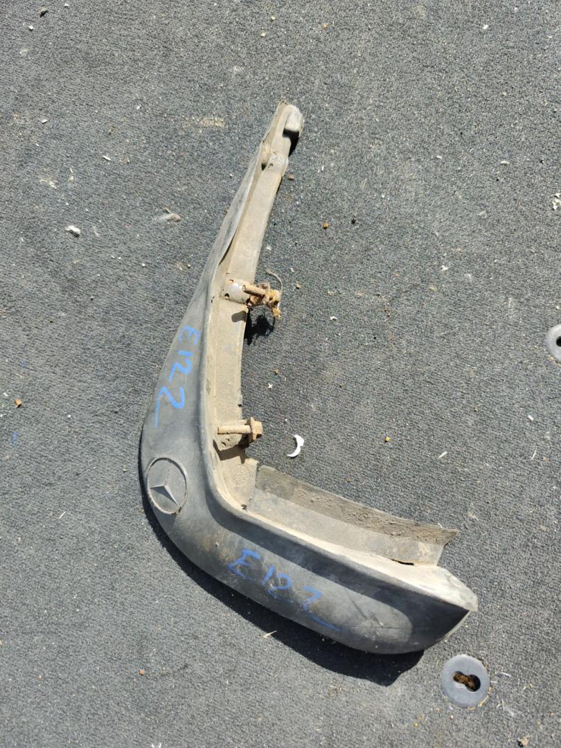 брызговик Mercedes-Benz S-Класс W220 2001, 3.2 л., CDi, дизель - фото №1