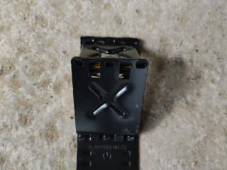 Противооткатный упор Mercedes-Benz C-Класс W203/S203/CL203 [рестайлинг] W203 2005, 3.0 л., дизель, АКПП, серый, седан, правый руль