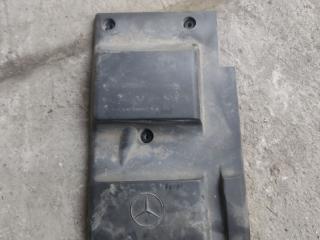 декоративная крышка двигателя Mercedes-Benz C-Класс W202/S202 W202 1995, 2.2 л., дизель, МКПП, зеленый, седан