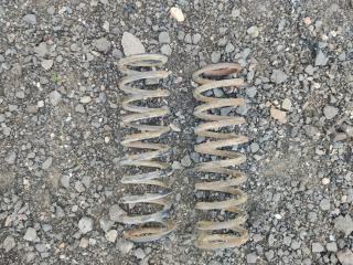 пружина задняя BMW 5 серия E34 1992, 2.5 л., дизель, МКПП, черный, седан