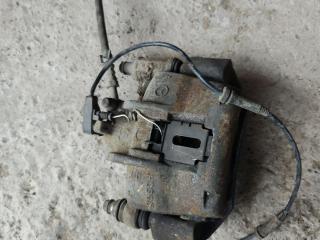 суппорт передний левый Mercedes-Benz Vito W638 2000, 2.2 л., CDi, OM 611LA (75 KW CDI), дизель, МКПП, красный, минивэн, передний привод