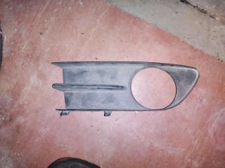 заглушка (решетка) в бампер Renault Laguna 2 поколение 2002