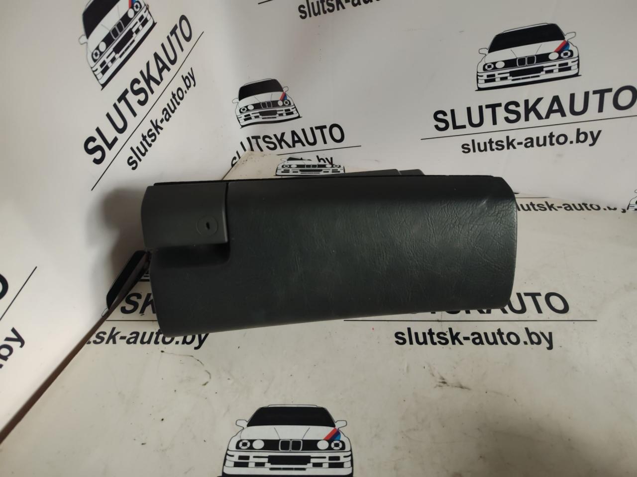 бардачок Mercedes-Benz E-Класс W210/S210 W210 1997, 2.9 л., дизель, 5МКПП, синий, седан - фото №1