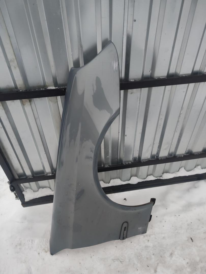 крыло переднее правое Mercedes-Benz E-Класс W211/S211 S211 2004, 2.7 л., дизель, АКПП, серо-синий, универсал, задний привод - фото №1