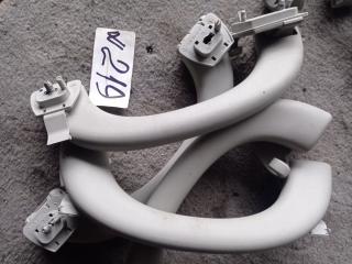 ручка внутренняя потолочная Mercedes-Benz CLS-Класс C219 W219 2006, 3.0 л., дизель, АКПП, серый, купе