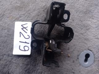 замок капота Mercedes-Benz CLS-Класс C219 W219 2006, 3.0 л., дизель, АКПП, серый, купе