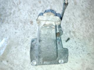 кронштейн двигателя Mercedes-Benz M-Класс W163 [рестайлинг] W163 2005, 2.7 л., дизель, АКПП, синий, внедорожник 5 дв., правый руль