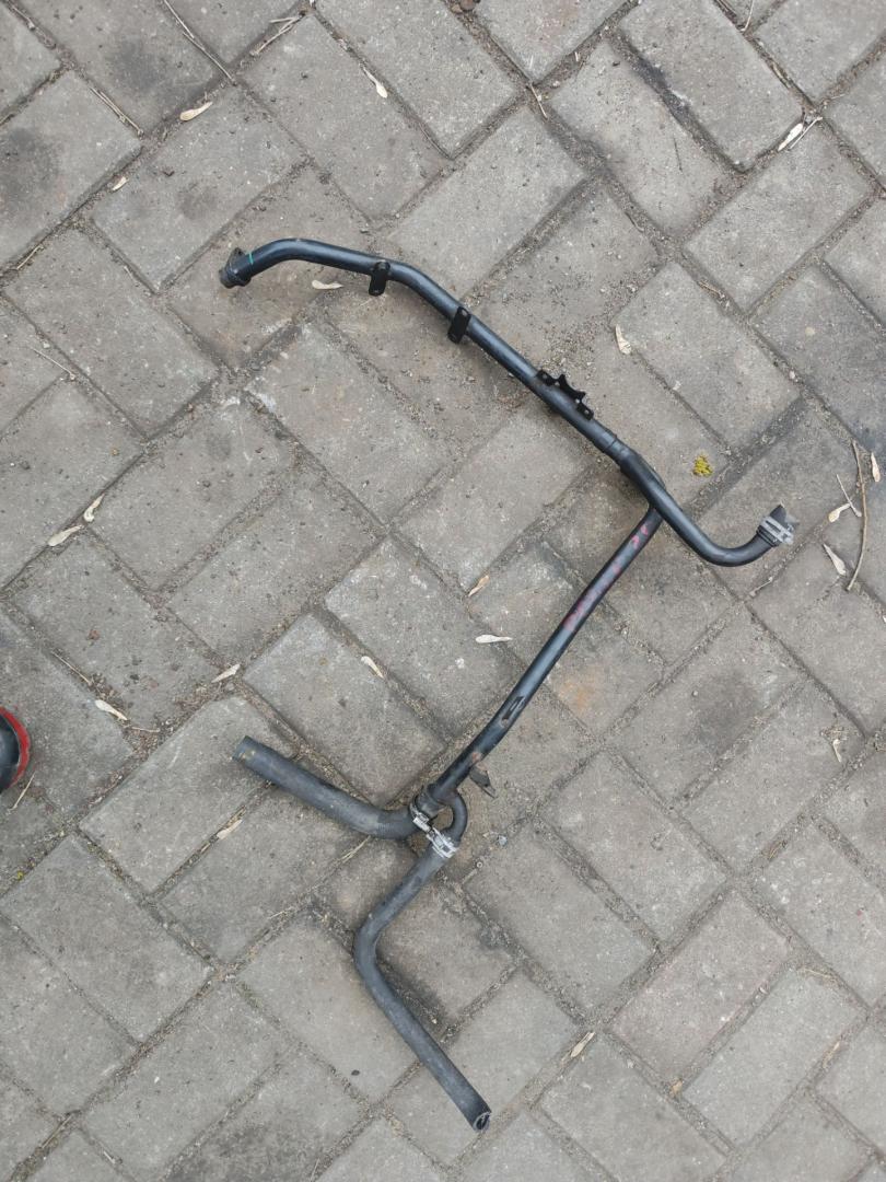 трубка охлаждающей жидкости Rover 75 1 поколение 2000, 2.0 л., D, дизель - фото №1