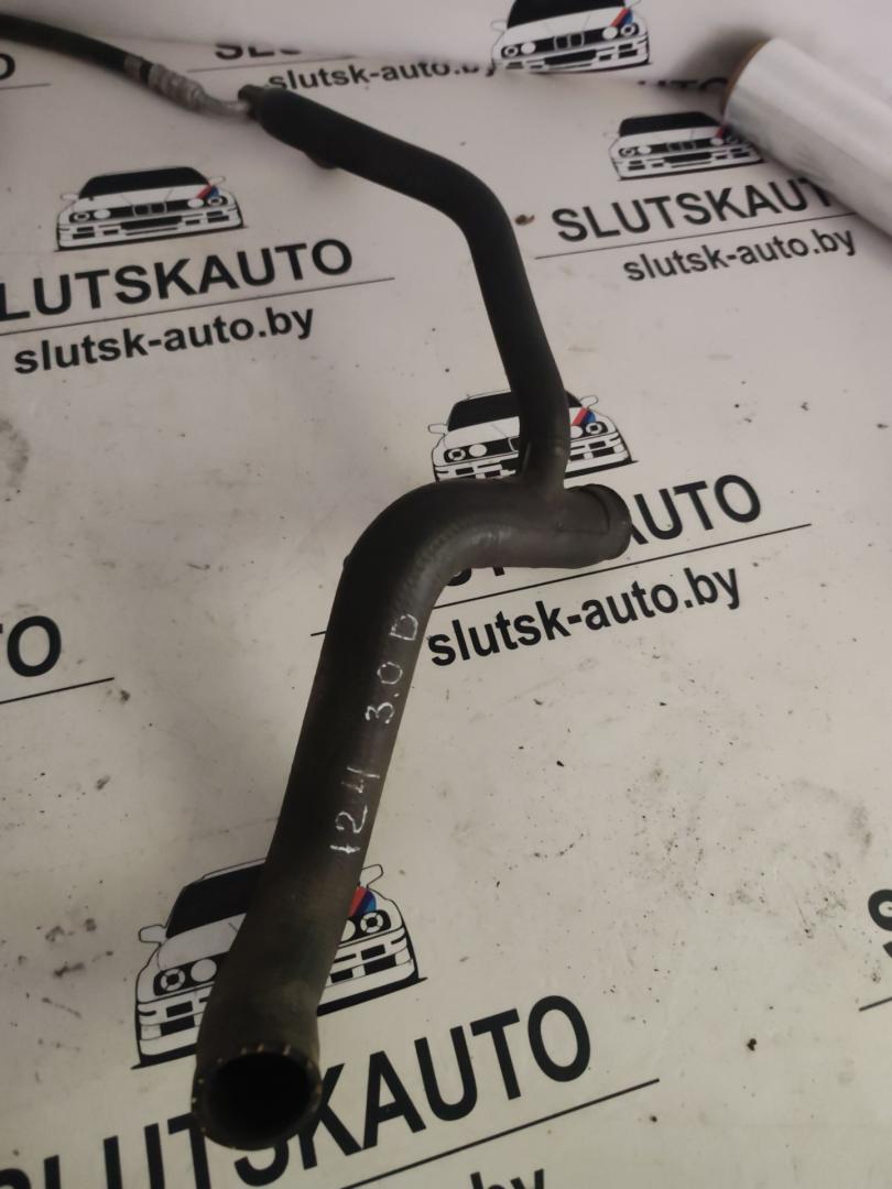 патрубок радиатора Mercedes-Benz W124 1 поколение 1988, 3.0 л., дизель, 5МКПП, синий, седан, задний привод - фото №1