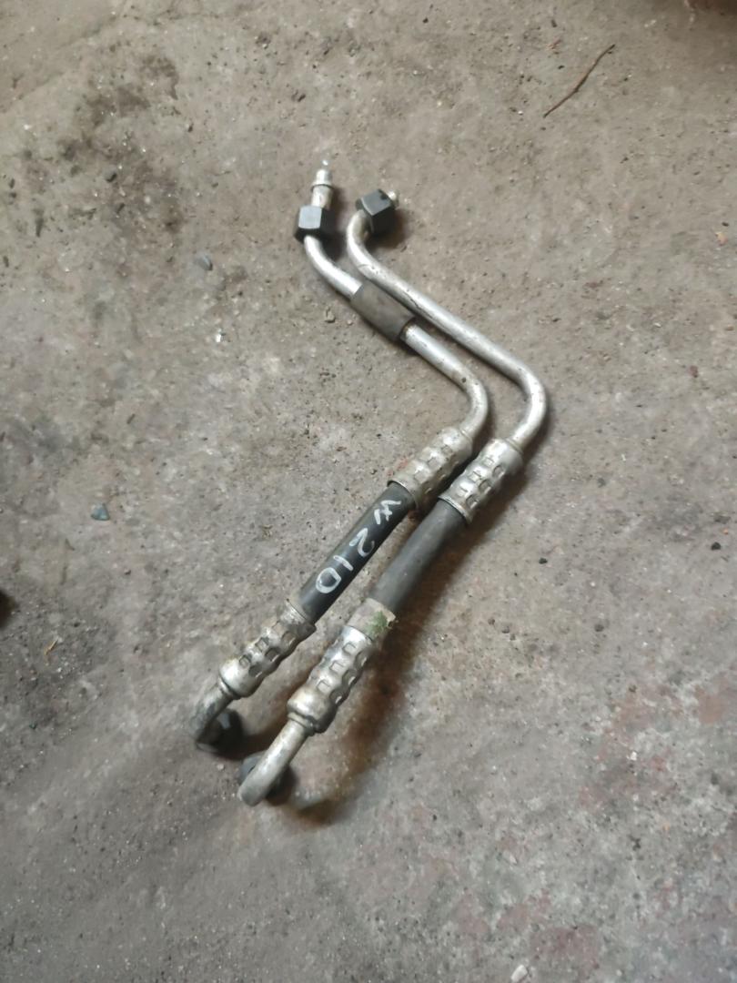 трубка кондиционера Mercedes-Benz E-Класс W210/S210 1997 - фото №1