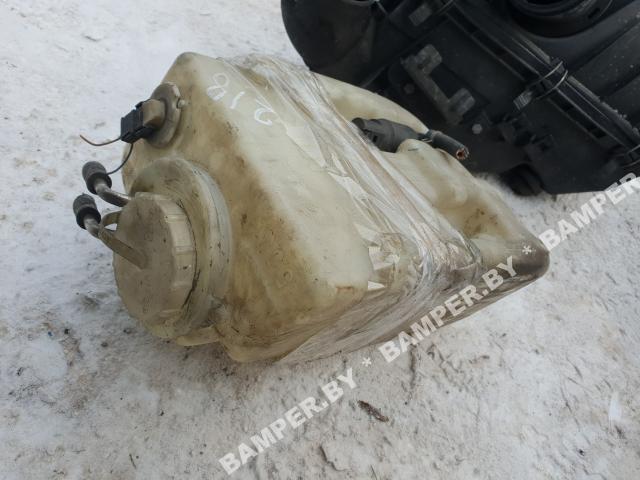 бачок омывателя Mercedes-Benz E-Класс W210/S210 1998, 2.9 л., дизель - фото №1
