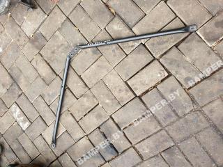 Распорка (растяжка) телевизора BMW 5 серия E60/E61 2005, 3.0 л., дизель