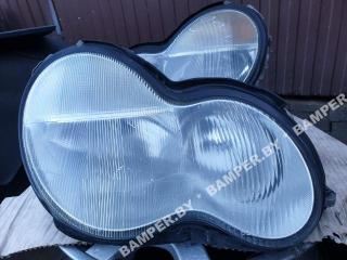 фара правая Mercedes-Benz C-Класс W203/S203/CL203 2002, седан