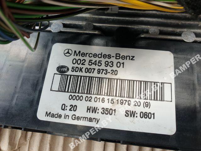 блок реле Mercedes-Benz C-Класс W203/S203/CL203 2002, 2.2 л., CDi, дизель - фото №1