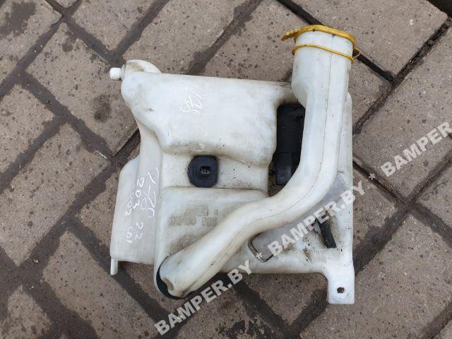 бачок омывателя Mercedes-Benz C-Класс W203/S203/CL203 2002, седан - фото №1