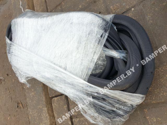 уплотнитель двери Mercedes-Benz C-Класс W203/S203/CL203 2002, седан - фото №1