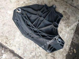 кронштейн компрессора кондиционера BMW 5 серия E60/E61 2005, 2.5 л., дизель