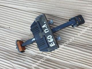 ограничитель открывания двери BMW 5 серия E60/E61 2005