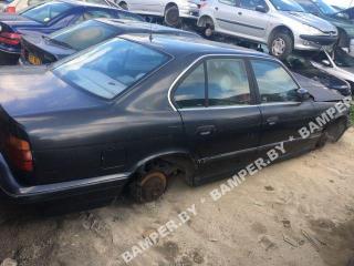 стекло двери задней правой BMW 5 серия E34 1993, седан