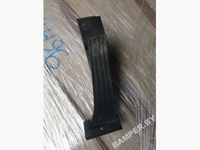 педаль BMW 7 серия E65/E66/E67 2003, 3.0 л., дизель, АКПП - фото №1