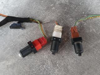 выключатель концевой (концевик) Peugeot 406 1 поколение [рестайлинг] 1999, 2.0 л., HDi, дизель, МКПП, седан