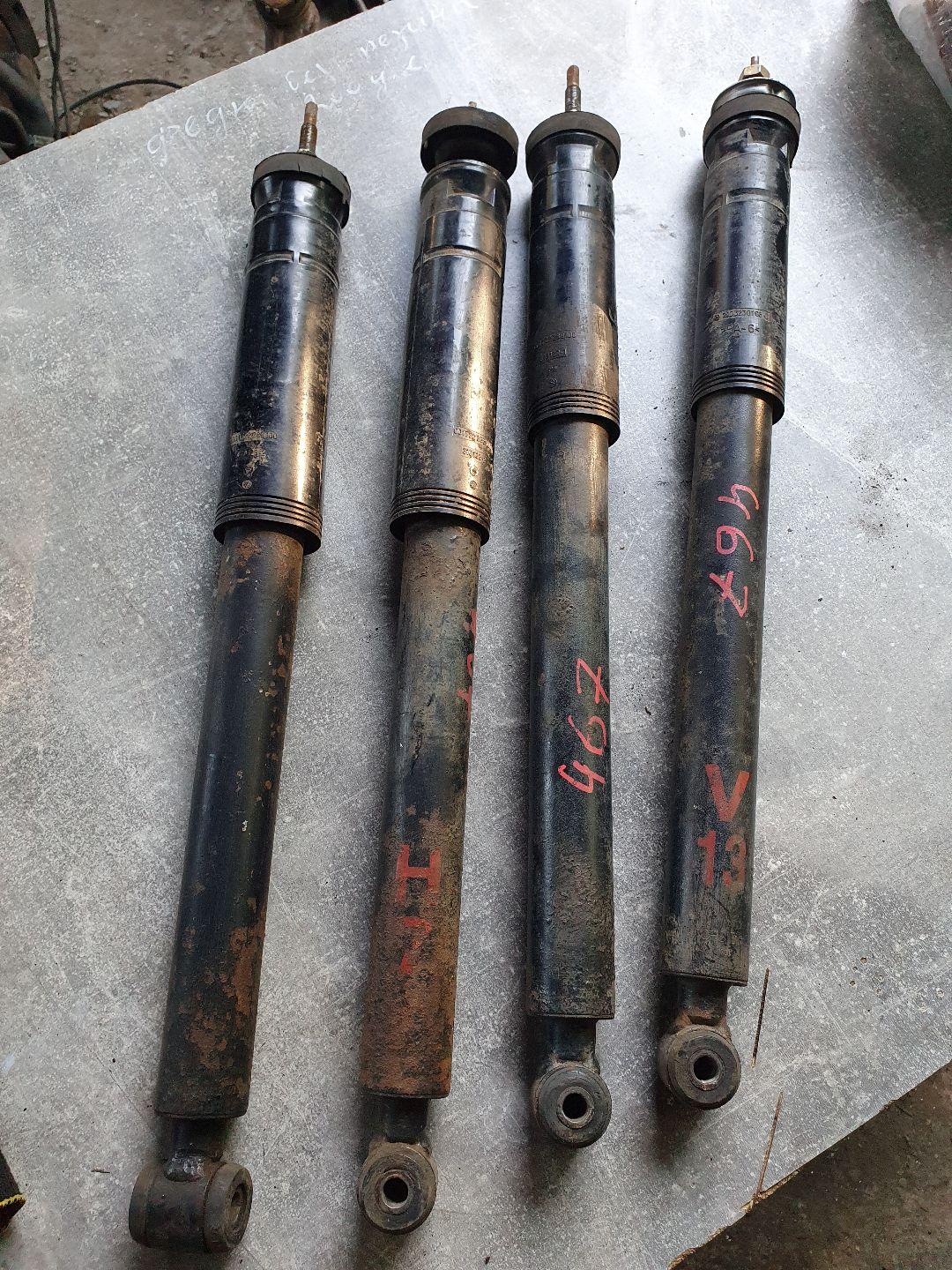 амортизатор задний Mercedes-Benz E-Класс W210/S210 1997, 2.9 л., TD, дизель, АКПП, серебро, седан, задний привод - фото №1