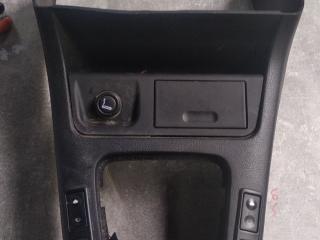 консоль салона BMW 3 серия E36 [рестайлинг] 2000, 1.9 л., i, M43 B19 (194E1), бензин, МКПП, синий, хетчбэк 3 дв.