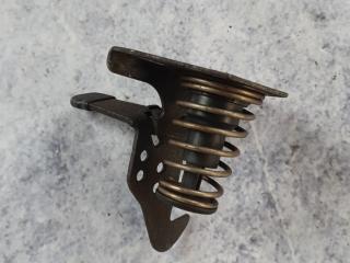 захватный крюк капота BMW 5 серия E60/E61 [рестайлинг] 2008, 3.0 л., D, M57 D30 (306D5), дизель, АКПП, синий, седан, задний привод, правый руль