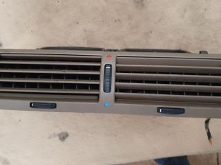 дефлектор обдува салона BMW 7 серия E38 [рестайлинг] 2000, 2.8 л., i, M52 B28 TU, бензин, АКПП, зелёный, седан, задний привод, правый руль