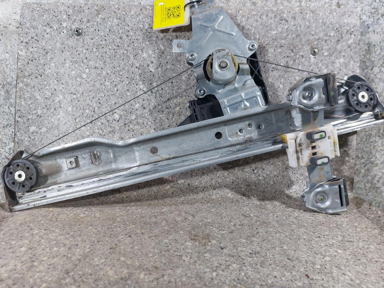 стеклоподъемник задний левый Opel Meriva 2 поколение (B) (2010 - 2014) - фото №1