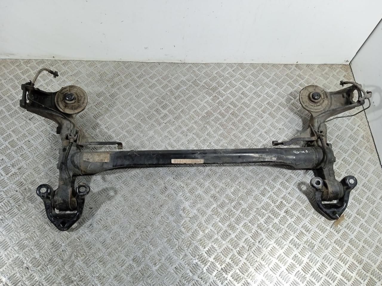 балка подвески задняя Opel Meriva 2 поколение (B) (2010 - 2014), 1.4 л., Ti - фото №1