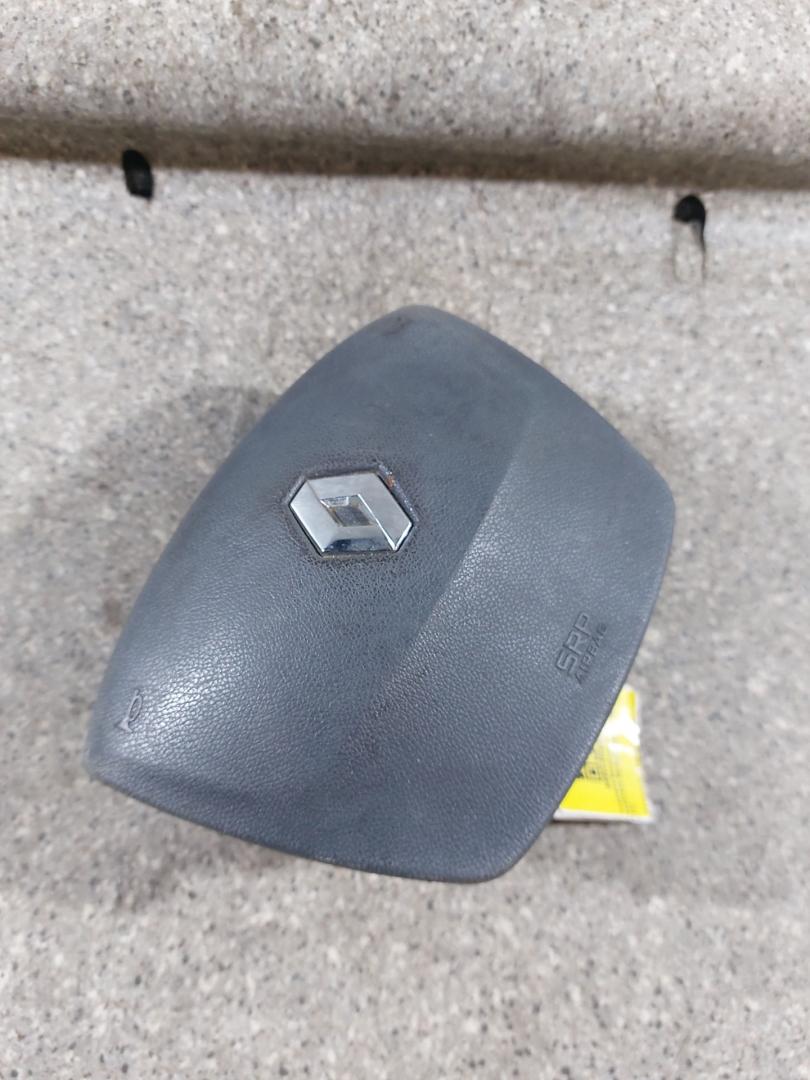 подушка безопасности водителя Renault Scenic 3 поколение (2009 - 2012), 985701921R - фото №1