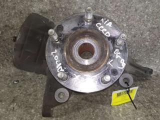 ступица передняя левая Kia Ceed 1 поколение 2010