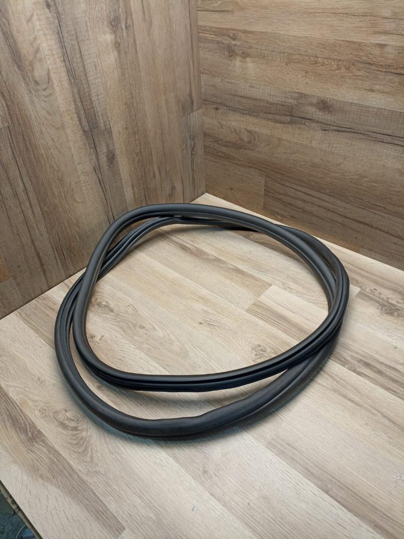 уплотнитель двери BMW X3 G01 2018, 2.0 л., B46 B20 B, бензин, АКПП, внедорожник 5 дв., 51727468930, 7468930, 7393449 - фото №1