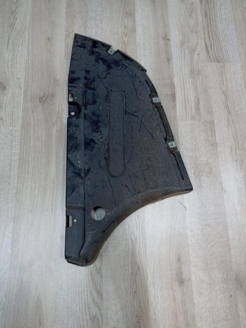 защита днища BMW 4 серия F32/F33 F36 2016, 2.0 л., B48 B20 A, бензин, АКПП, mineral gray, лифтбэк, правый руль, 51757260770, 7260770 - фото №1