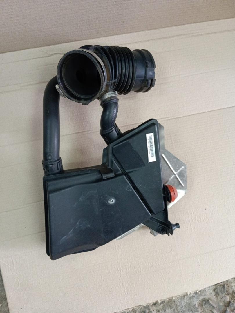 резонатор воздушного фильтра BMW X3 G01 2018, 3.0 л., B58 B30 A, бензин, АКПП, внедорожник 5 дв., полный привод, 13718607950, 8607950, 13718678922, 8678922 - фото №1