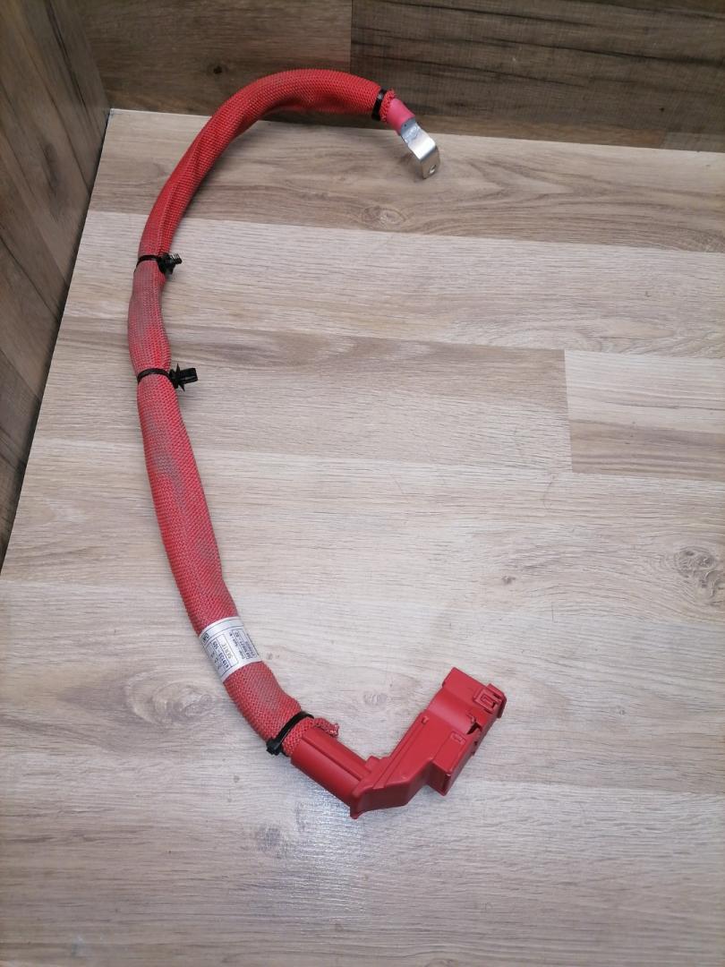 клемма аккумулятора плюс BMW X3 G01 2018, 3.0 л., B58 B30 A, бензин, АКПП, внедорожник 5 дв., полный привод, 6839821, 6839820 - фото №1