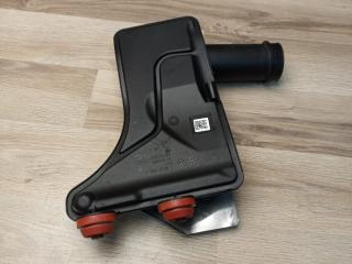 резонатор воздушного фильтра BMW X7 G07 [рестайлинг] G07 2023, 3.0 л., B58B30P, бензин, АКПП, a96, внедорожник 5 дв., полный привод, 13715A1F9C3, 5A1F9C3