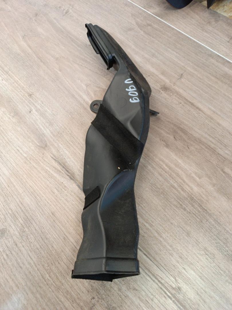 воздуховод BMW X7 G07 2019, 4.4 л., N63B44D, бензин, АКПП, 416, внедорожник 5 дв., полный привод, 7466096 - фото №1