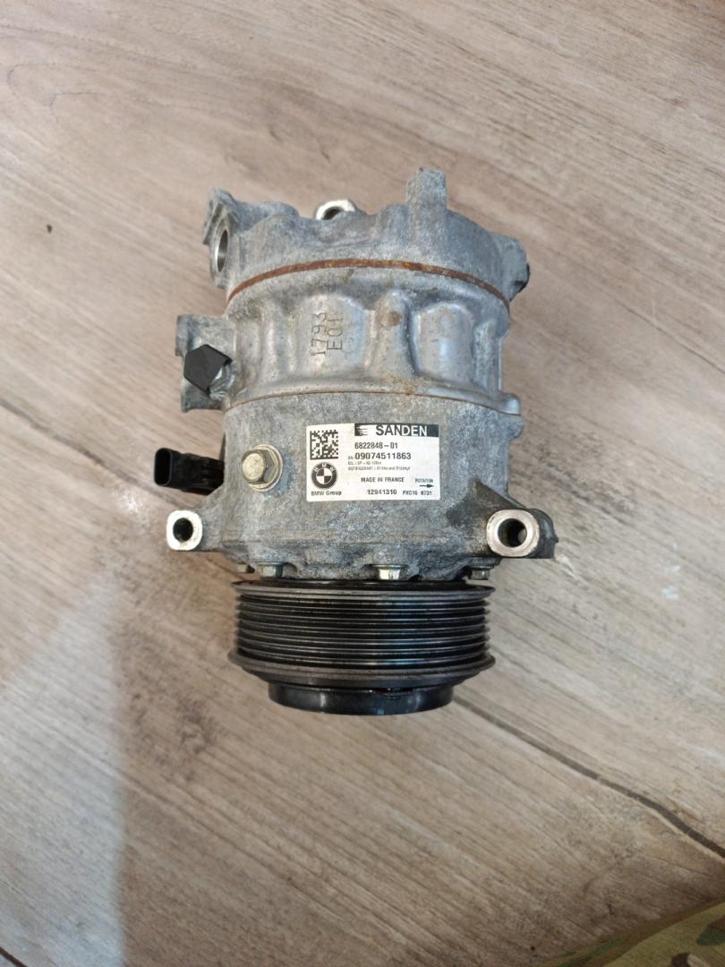 компрессор кондиционера BMW X7 G07 2019, 4.4 л., N63B44D, бензин, АКПП, 416, внедорожник 5 дв., полный привод, 64526822848, 6822848 - фото №1