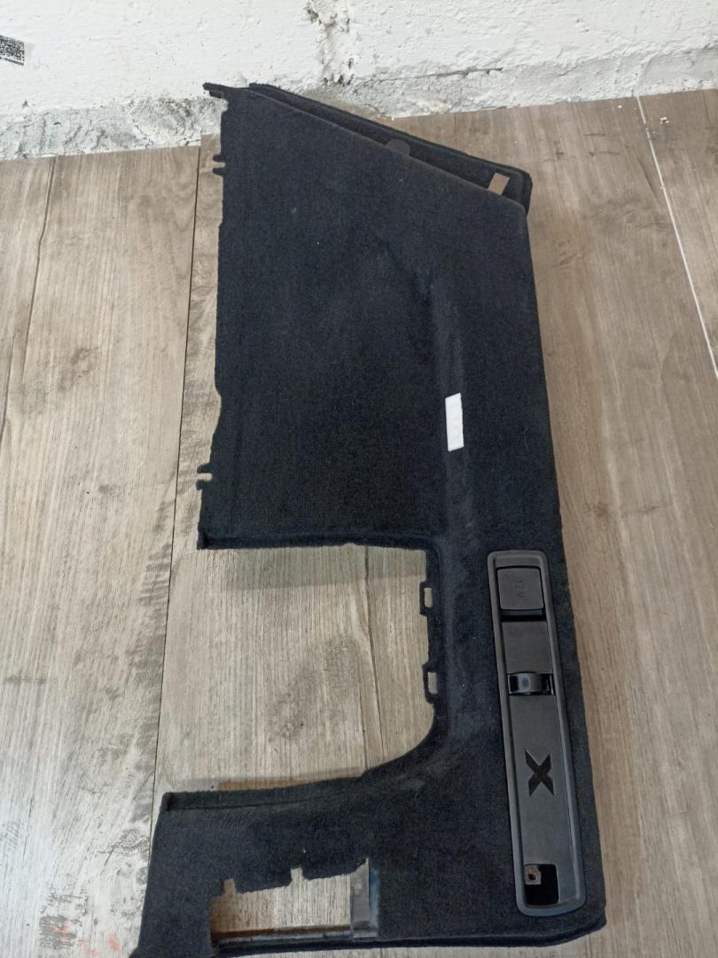 обшивка багажника BMW X5 G05 2022, 3.0 л., B58B30C, бензин, АКПП, c27(arktis-grau brillanteffekt), внедорожник 5 дв., полный привод, правый руль, 5A40E18 - фото №1