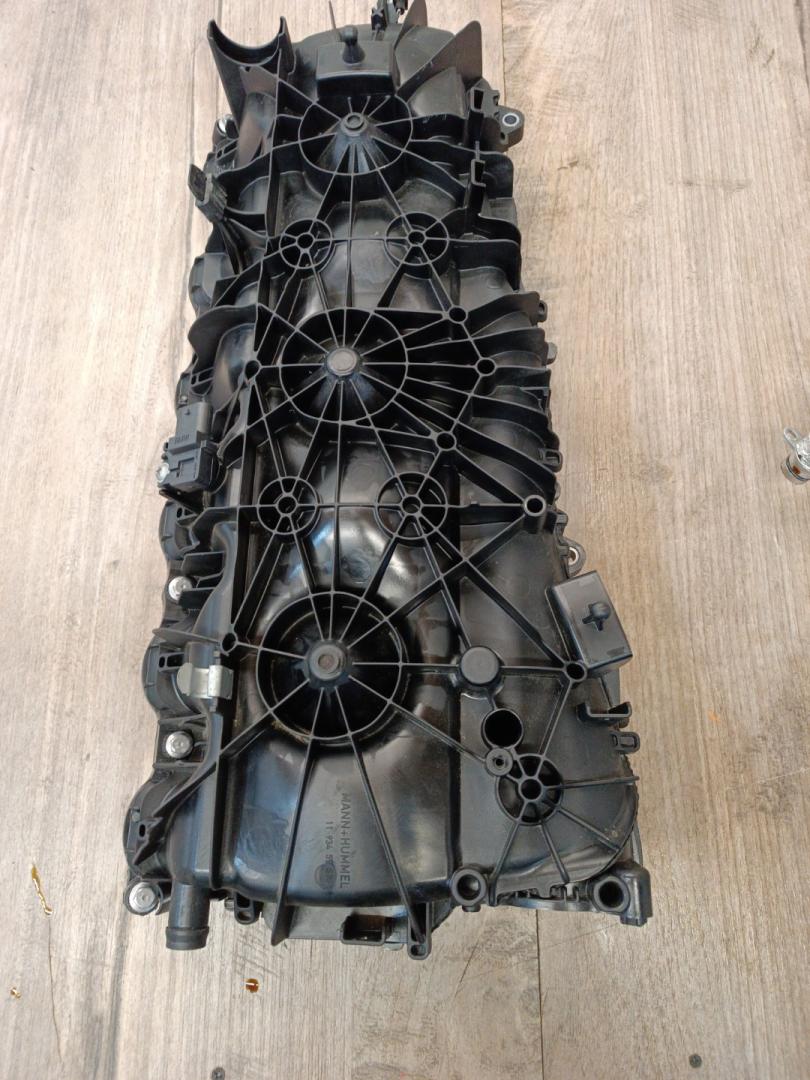 коллектор впускной BMW X5 G05 2022, 3.0 л., B58B30C, бензин, АКПП, c27, внедорожник 5 дв., полный привод, 11618647977, 8647977 - фото №1