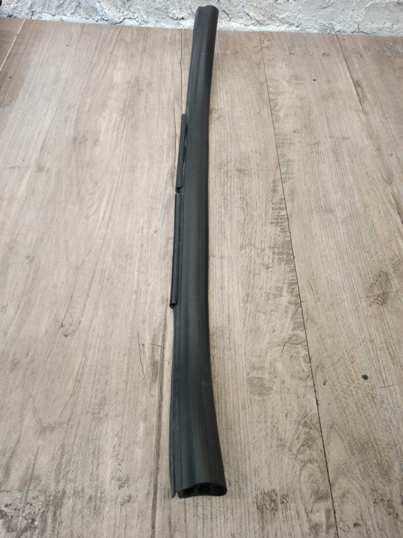 уплотнитель подкапотного пространства BMW X3 G01 2020, 3.0 л., B58B30B, бензин, c1m, внедорожник 5 дв., полный привод, 7397486, 51767397486 - фото №1