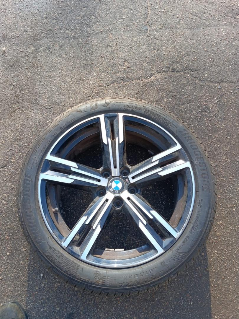 диск литой BMW 4 серия G22/G23 G22 2021, 3.0 л., B58B30B, бензин, АКПП, a96, купе, полный привод, 8746631, 36118746631 - фото №1