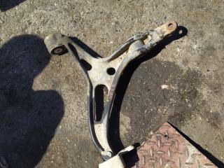 рычаг передний правый Mercedes-Benz M-Класс W164 2006, 3.2 л., дизель, АКПП, серебряно голубой, полный привод, правый руль