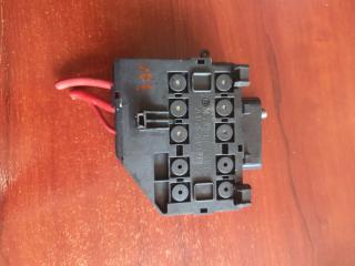 блок предохранителей Mercedes-Benz M-Класс W164 2006, 3.2 л., дизель, АКПП, серебряно голубой, полный привод, правый руль, A1645400350